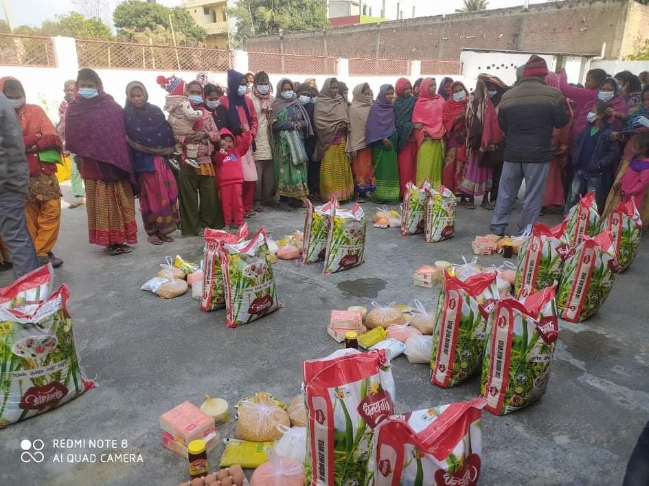 राष्ट्रिय कृषक समुह महासंघ नेपालद्वारा १०९ घर धुरी बिपन्न परिवारलाई राहत 