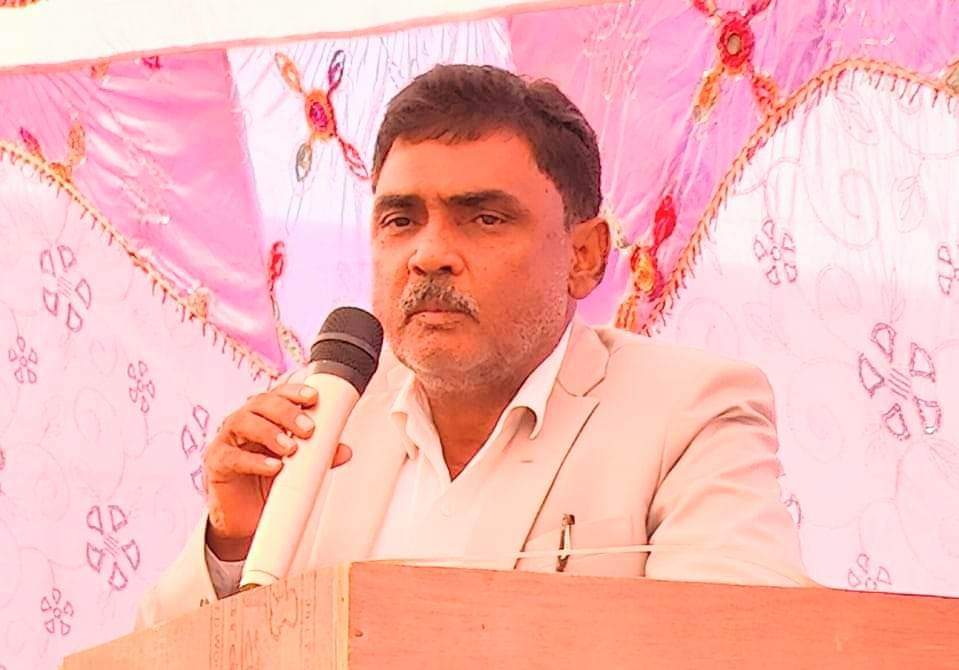 प्रत्येक योजनाको अनुगमन गर्छौ – अध्यक्ष खान ।।