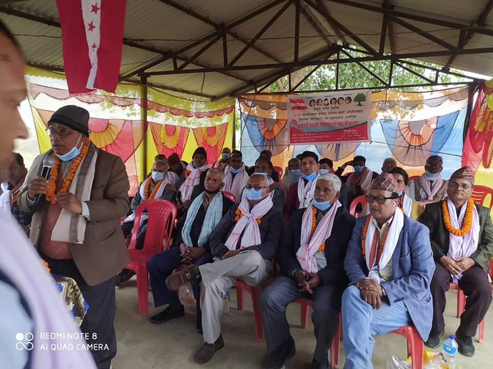 लहानमा २४ मा काङ्ग्रेसमा पार्टी प्रवेश गर्ने लहर 