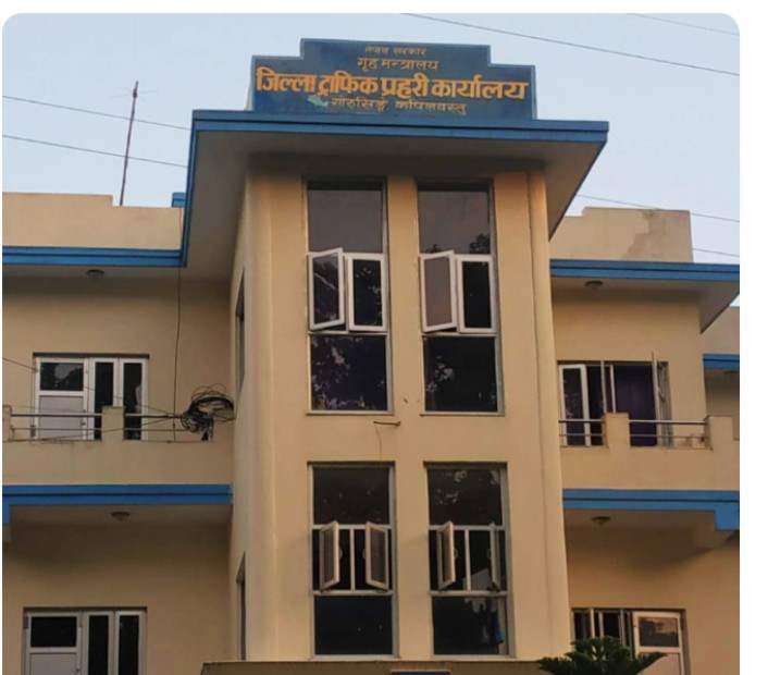 रुट परमिटकाे नाममा भारतीय पर्यटकमाथि ट्राफिक प्रहरीकाे ज्यादती