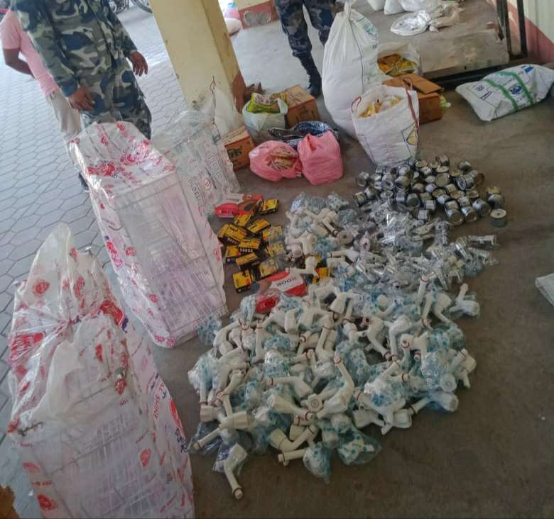 सशस्त्र प्रहरी कृष्णनगर द्वारा अवैध सामानहरू बरामद